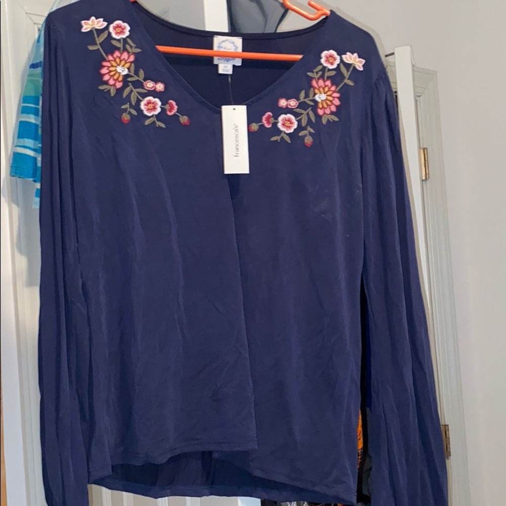 Francesca’s long sleeve shirt floral shirt